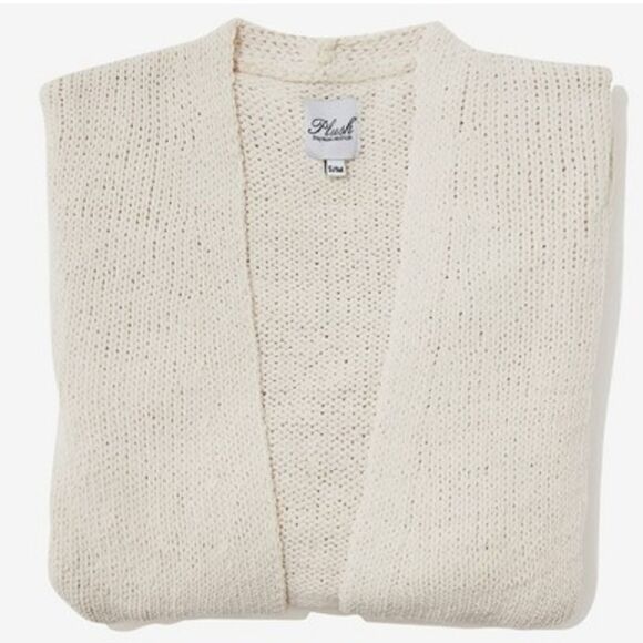 Plush Apparel Baige Cardigan With Pockets & Belt - Picture 4 of 4